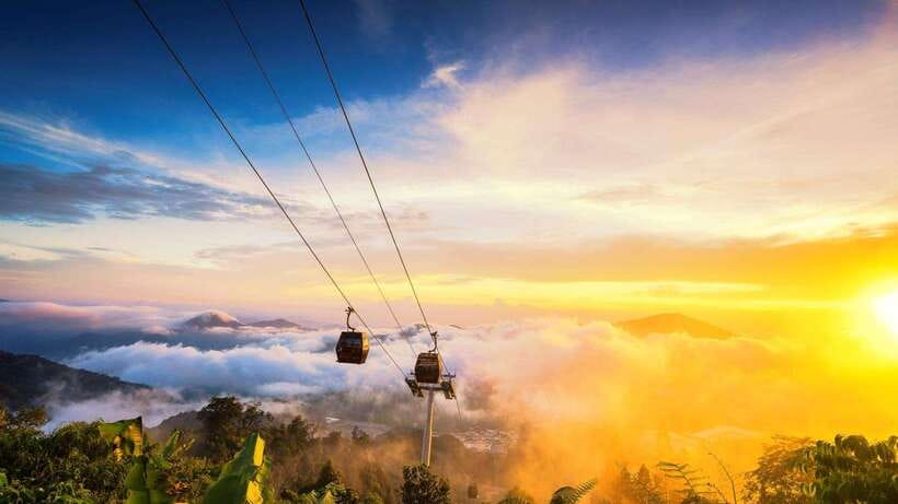 Kuala Lumpur: Genting Highland Tour with SkyWorld Theme Park - Riding the Awana SkyWay gondolas for jungle views