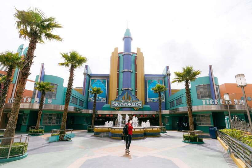 Kuala Lumpur: Genting Highland Tour with SkyWorld Theme Park - Chin Swee Caves Temple and Guan Yin at the mountaintop