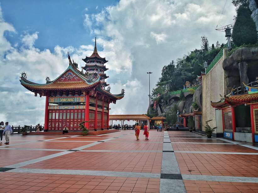 Kuala Lumpur: Genting Highlands & Batu Caves Day Trip - Should you book it?