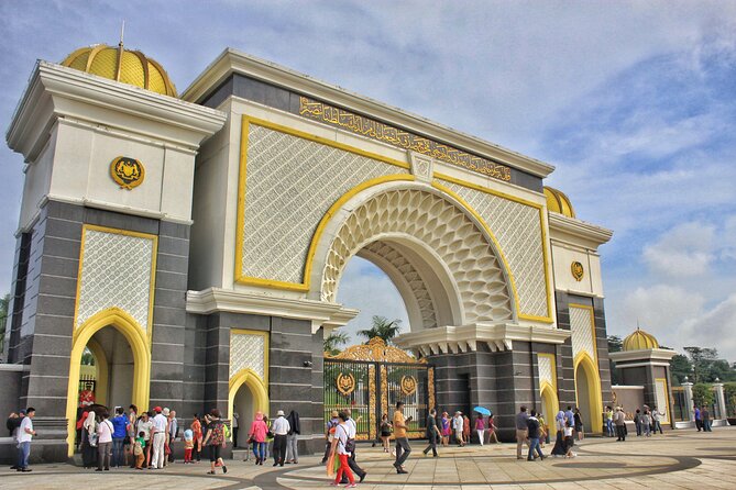 Kuala Lumpur Grand Full Day Guided Tour with 25 Attractions (SIC) - Batu Caves: The One Stop You Must Prepare For