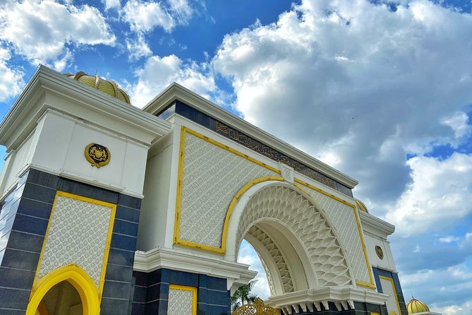 Kuala Lumpur Half Day City Tour (Private Tour) - Sultan Abdul Samad Building and the River of Life Change