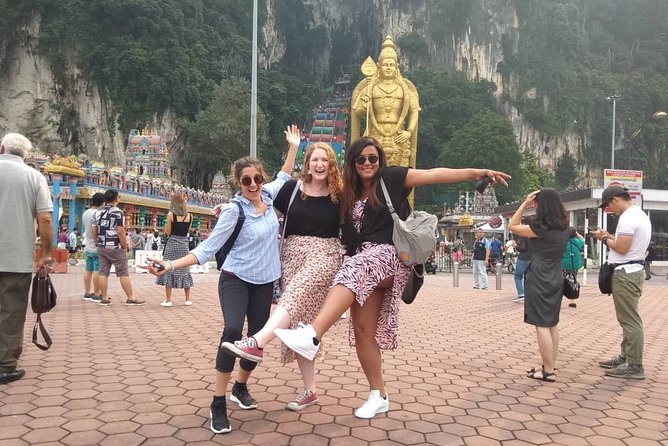 Kuala Lumpur Highlights Tour from Port Klang Cruise Terminal - Batik gallery and factory demonstrations, with a time backup plan