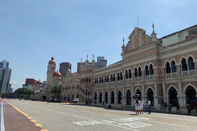 Kuala Lumpur InfoFun Walking Tour Experience - Masjid Negara: walking the mosque grounds and spotting the surprising wildlife