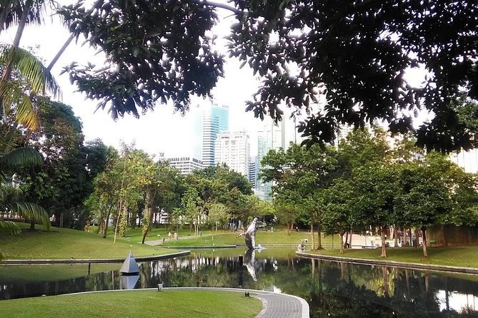 Kuala Lumpur InfoFun Walking Tour Experience - Chinatown and Central Market: where the city starts to make sense
