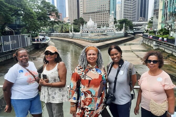 Kuala Lumpur International Airport Layover Tour - Masjid Negara and the architectural story of Kuala Lumpur