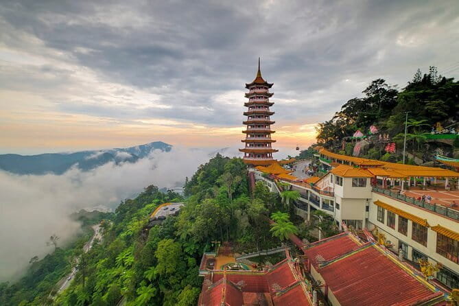Kuala Lumpur Malacca River Cruise and Historical Tour with Lunch - Bukit St. Paul and St. Paul’s Church: the viewpoint you earn