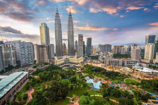 Kuala Lumpur Must-See Landmarks with Professional Tour Guide - Istana Negara: royal architecture, with no inside access