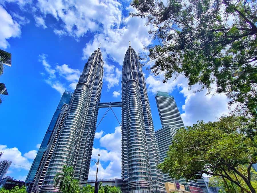 Kuala Lumpur: Petronas Twin Towers Entry E-Ticket - Ascend to Level 86: What Happens After Security Checks