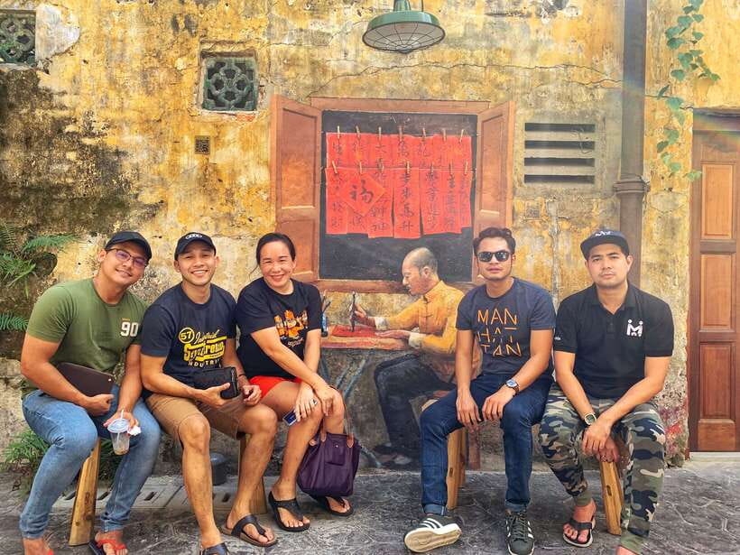 Kuala Lumpur: Private Highlights Instagram Tour - Temple calm at Thean Hou Chinese Temple