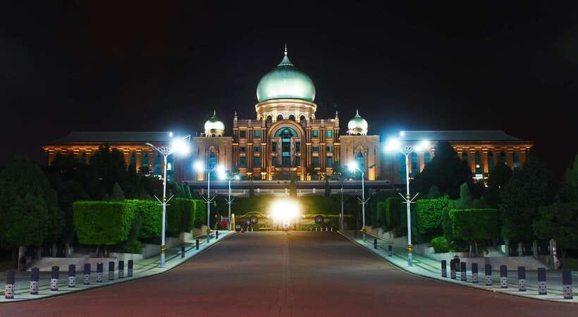 Kuala Lumpur: Putrajaya City Tour with Lake Cruise - The Pink Mosque, Putra Mosque, and What Makes It So Photogenic