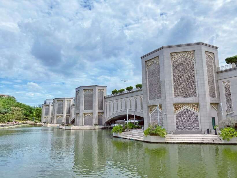 Kuala Lumpur: Putrajaya Tour Half Day Tour [Shared/Private] - Key moments you’ll remember