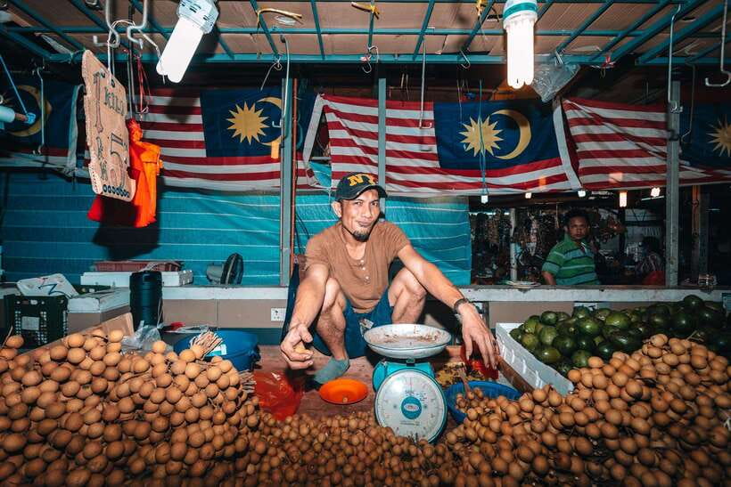 Kuala Lumpur: Sambal Street Food Tour with 15+ Tastings - How pacing works on a 4-hour walking food tour