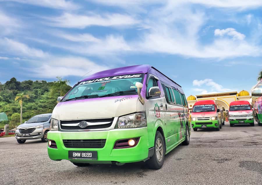 Kuala Lumpur: Sightseeing by Private Vehicle with Driver - Turning Kuala Lumpur into your itinerary with a patient driver