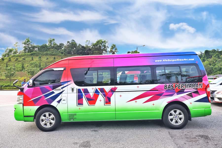 Kuala Lumpur: Sightseeing by Private Vehicle with Driver - How the 4-hour option works: Petronas Twin Towers and Central Market