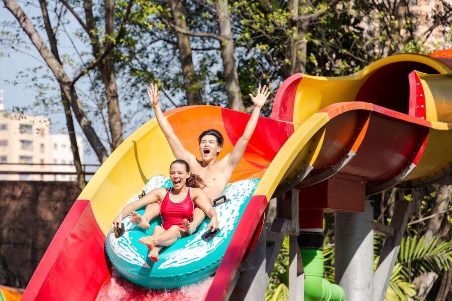 Kuala Lumpur: Sunway Lagoon Ticket & 1-Way Transfer - What to Bring (and What Gets Left Behind)
