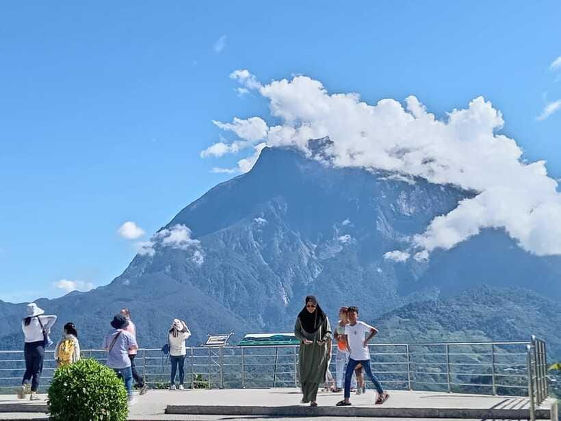 Kundasang : Poring Hot Spring + Desa & Meal Shared Tour - Lunch at Poring: more than just fuel