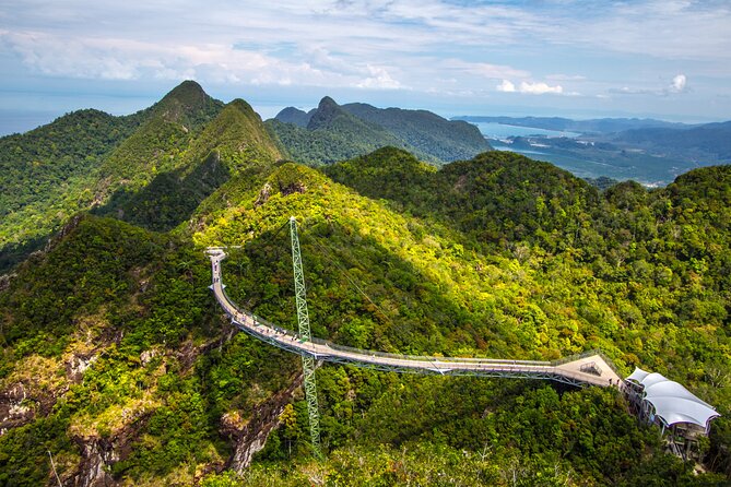 Langkawi Cable Car Combo Package Admission Tickets - Using SkyRex, SkyDome, and 3D Interactive without burning the whole day