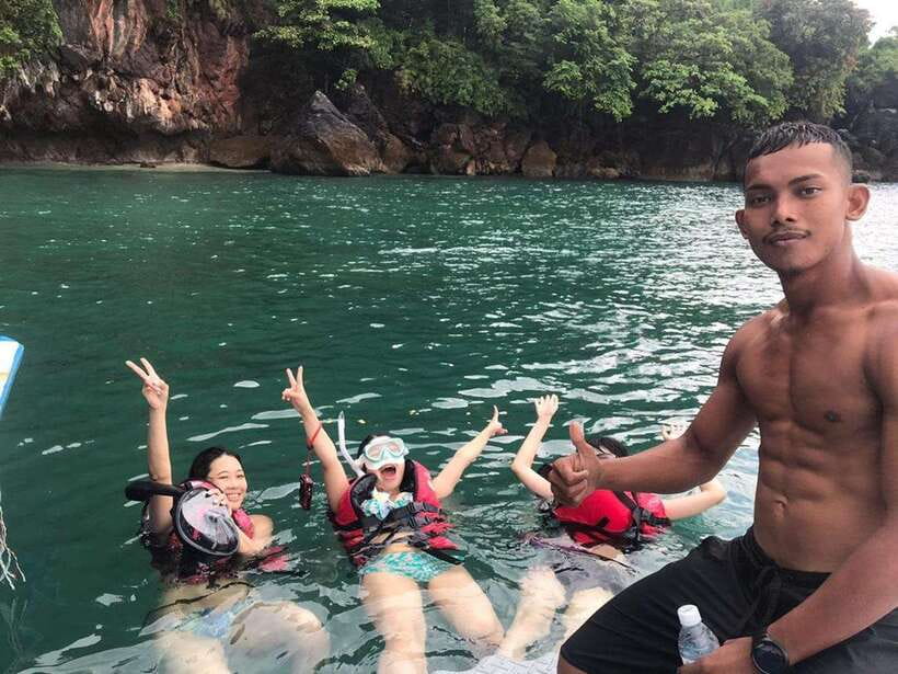 Langkawi Island: Hopping 5 in 1 Grand Tour - Eagle Feeding Show on Pulau Singa Besar