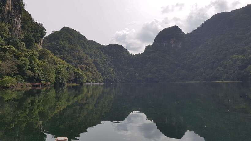 Langkawi: Island Hopping Tour - Pulau Dayang Bunting (Lake of the Pregnant Maiden): Swim Time With a Lake Entrance Fee