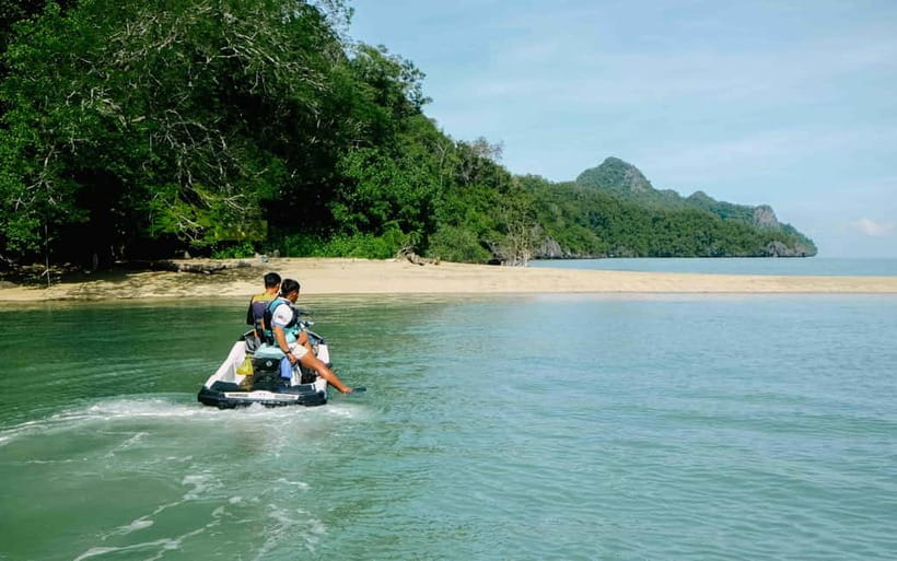 Langkawi: Jet Ski Tour UNESCO Kilim Geopark Free Video - Kilim Geopark and Gorilla Mountain: seeing UNESCO where it matters
