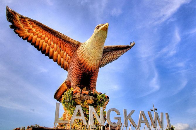 Langkawi Myth & Legend Tour MahsuriTomb TelagaTujuh BerasTerbakar - Mixed Feedback To Take Seriously: Ask For Guide Talk, Confirm The Stops