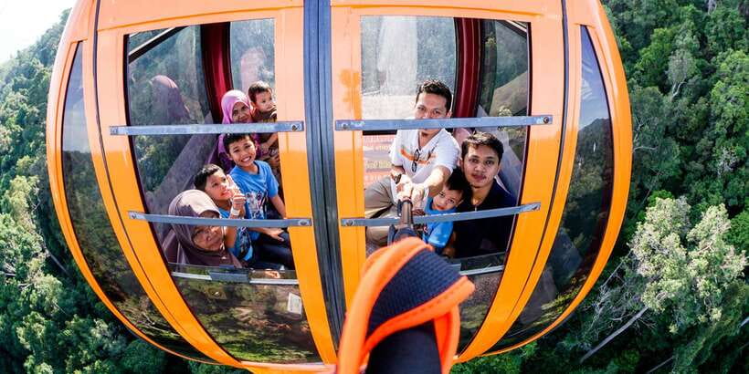 Langkawi: Private Tour with Sky Bridge and Cable Car - Oriental Village and Underwater Time: Where the Day Breathes