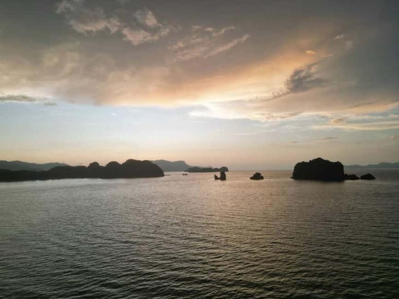 Langkawi: River Cruise and Sunset Cruise Lunch Available - Eagle Feeding Point, When the Boat Pauses for the Best Photos