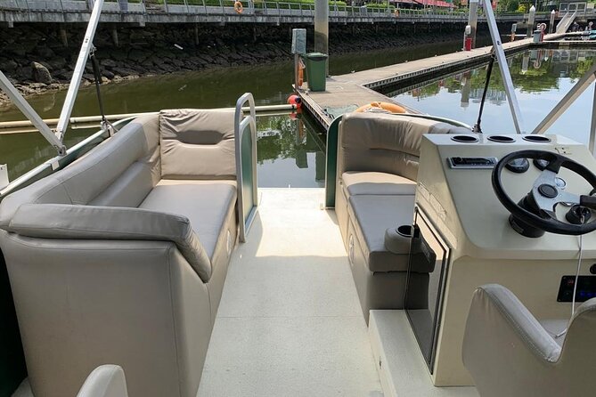 Magical Brooklyn Cruise at Puteri Harbour - Straits of Johor sailing: the “border views then back” rhythm