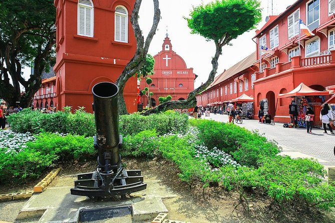 Malacca Day Trip From Kuala Lumpur - A Famosa Fort: Porta de Santiago, big photos, and little time wasted
