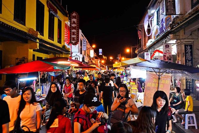 Malacca Day Trip From Kuala Lumpur - Dutch Square, Chinese temples, and the Kampung Kling Mosque in close orbit