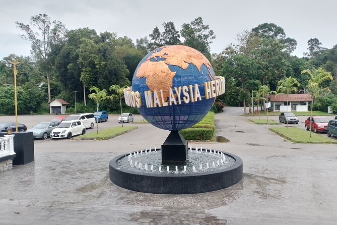 MALACCA DAY TRIP (Price based per Car) - Melaka Butterfly and Reptile Sanctuary: the fun first gear