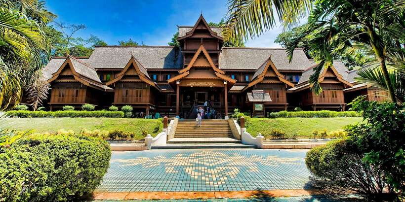 Malacca: Historical Private Malacca Tour from Kuala Lumpur - Christ Church, A Famosa Fort, And The Best Photo Moments