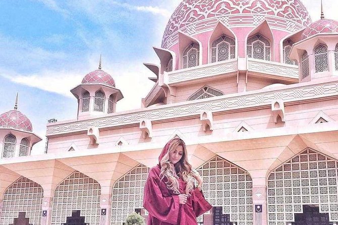 Malacca Instagram Tour: Most Famous Spots (Private & All-Inclusive) - St. Paul’s Hill and the Portuguese Connection