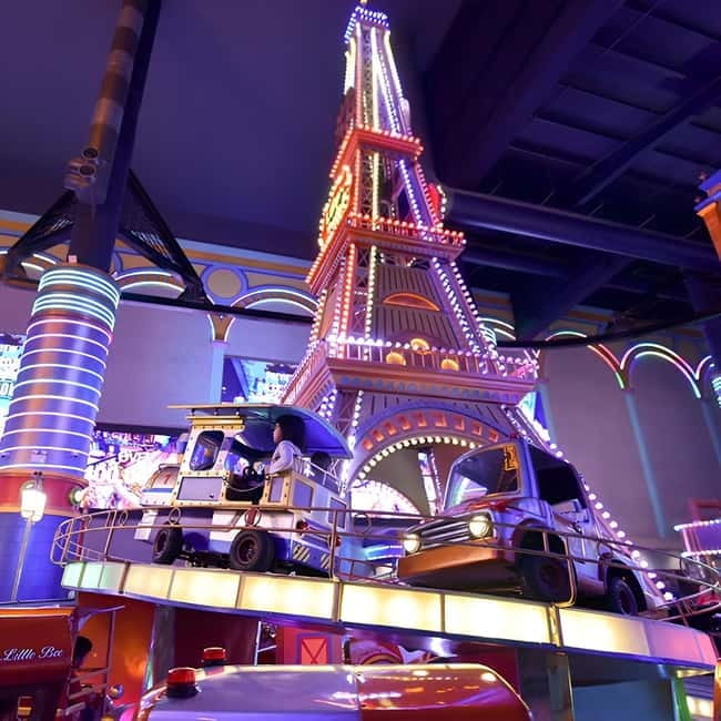 Malaysia: Genting Skytropolis Indoor Theme Park Ticket - Food kiosks, breaks, and making re-entry work for you