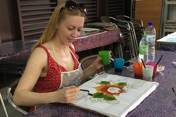 Malaysian Batik Experience-Handkerchief - Key things that make this batik workshop worth your time