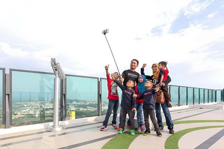 Melaka: The Shore Sky Tower Admission Ticket - Tower views first, plans second: why this stop is worth it