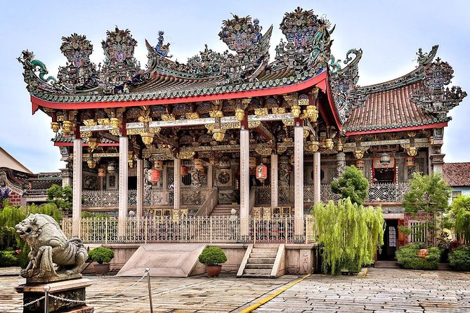 Penang City Private Half Day Tour With Khoo Kongsi & Kek Lok Si - Armenian Street and Little India: quick context, strong photo energy