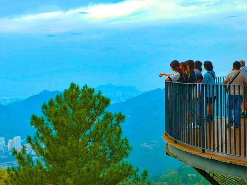 Penang: Kek Lok Si Temple and Penang Hill Guided Tour - Should you book this Kek Lok Si and Penang Hill guided tour?