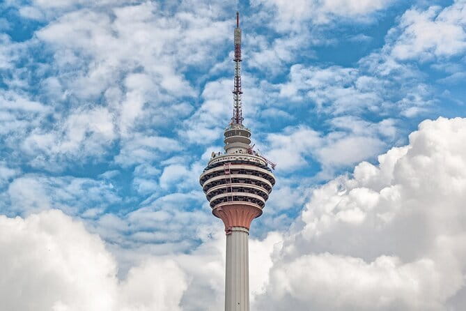 Petronas Twin Towers Special Entrance & Dining With Expert Guide - Who this tour suits best, and who might be happier elsewhere