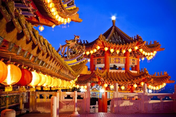 Private FullDay Tour includes Petronas Twin Towers & Batu Caves - Chinatown and Central Market: Shopping, Street Eats, and Buying With Confidence
