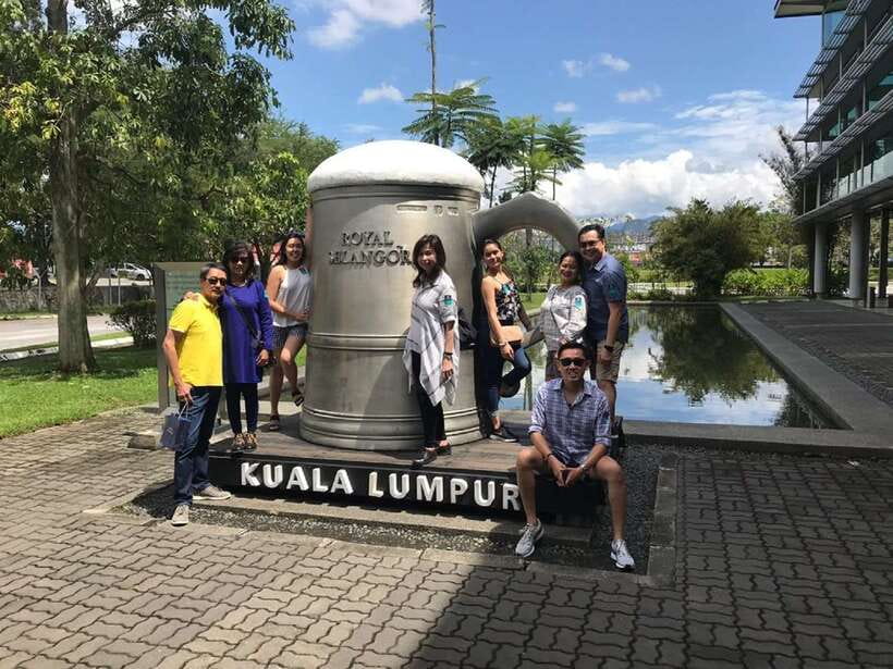 Private KL City Tour with Petronas Twin Towers & Batu Caves - National Mosque and National Monument: big symbols with different vibes