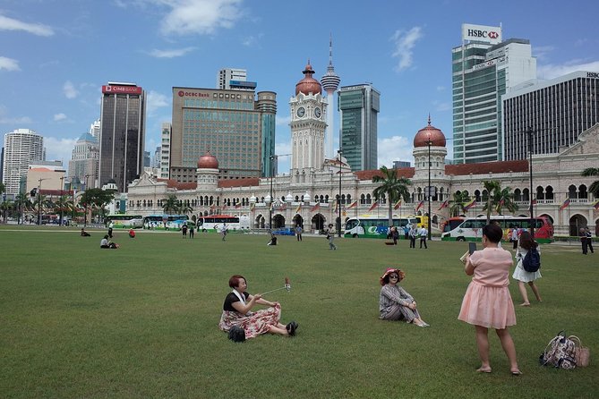 Private Kuala Lumpur Night Market And Food Tour - Buffet dinner strategy: fill up without wasting time