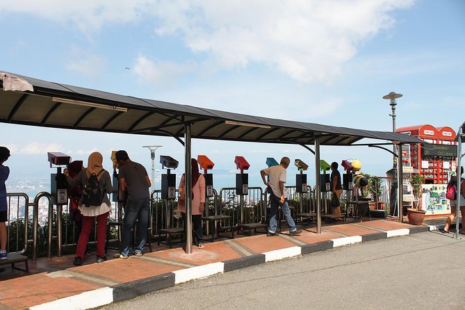 Private Penang Hill and Temple - Getting picked up, staying cool, and reaching the funicular fast