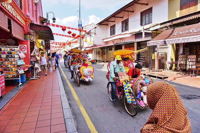 Private Tour: 2 in 1 Kuala Lumpur & Malacca Historical Day Tour - Kuala Lumpur stops: temples, the royal palace view, and major landmarks