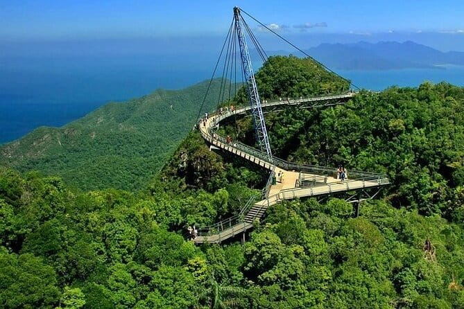 Private Tour In Langkawi With Sky Bridge And Langkawi Cable Car - The private tour experience: pickup, A/C comfort, and real flexibility