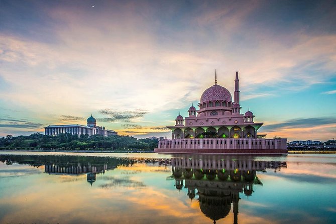 Putrajaya Tour with Traditional Boat Cruise & Pink Mosque (Private) - Key highlights you should know before you go