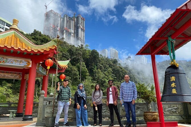 Rainforest-Cascading Waterfall & Batu Cave (Private Tour) - What to Pack and How to Dress for This Day