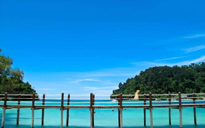 Sabah : Mamutik & Sapi Island Excursion Ticket - Life jackets and comfort in calm water