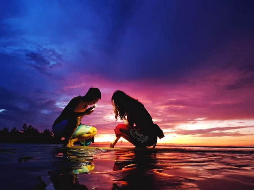 Sabah: Mangrove Fireflies, and Sky Mirror Dream Beach Tour - Lunch, Snacks, and the Energy Question Before Sunset