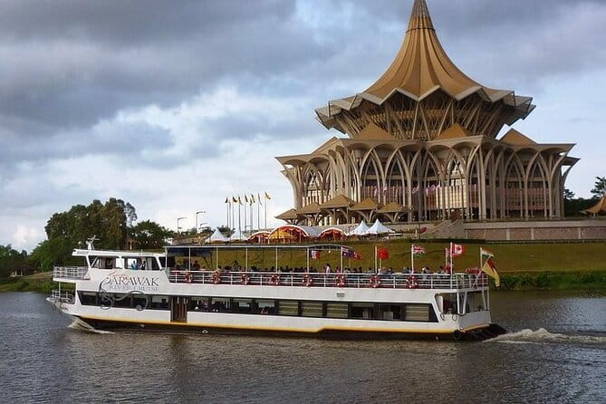 Sarawak Sunset River Cruise with Return Transfer - The 90-minute sunset cruise, paced for real relaxation